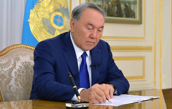 Президент Казахстана Назарбаев объявил об отставке