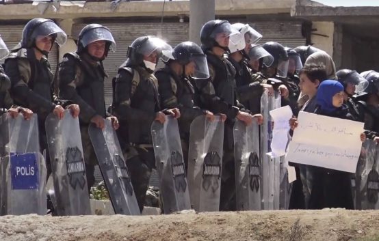 Турция вспомнила о своих обязательствах: на трассе М4 разогнан лагерь протестующих