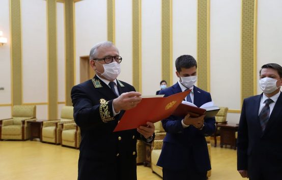 Ким Чен Ын получил от Путина награду в преддверии праздника Победы