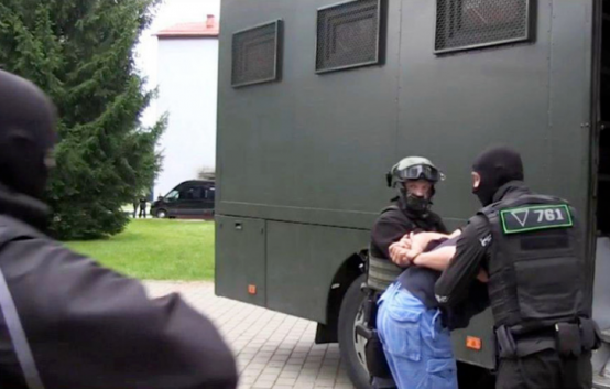 Консул, встретившийся с задержанными в Белоруссии, сообщил о конечном пункте их назначения