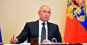 Путин подписал указ о прекращении нерабочих дней и лично сообщил об этом