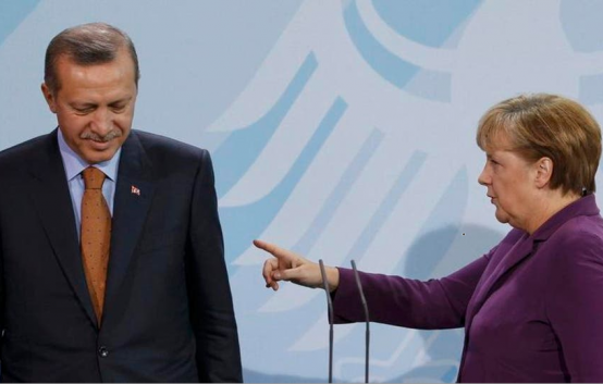 Меркель предупредила Эрдогана, что противостояние с Грецией ведет к войне с Европой