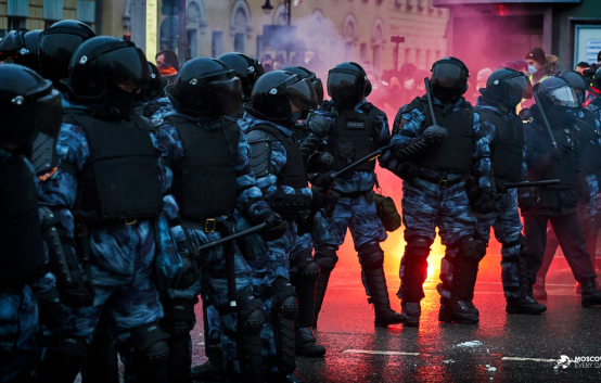 Новые акции протеста в поддержку Навального прошли в крупнейших городах России