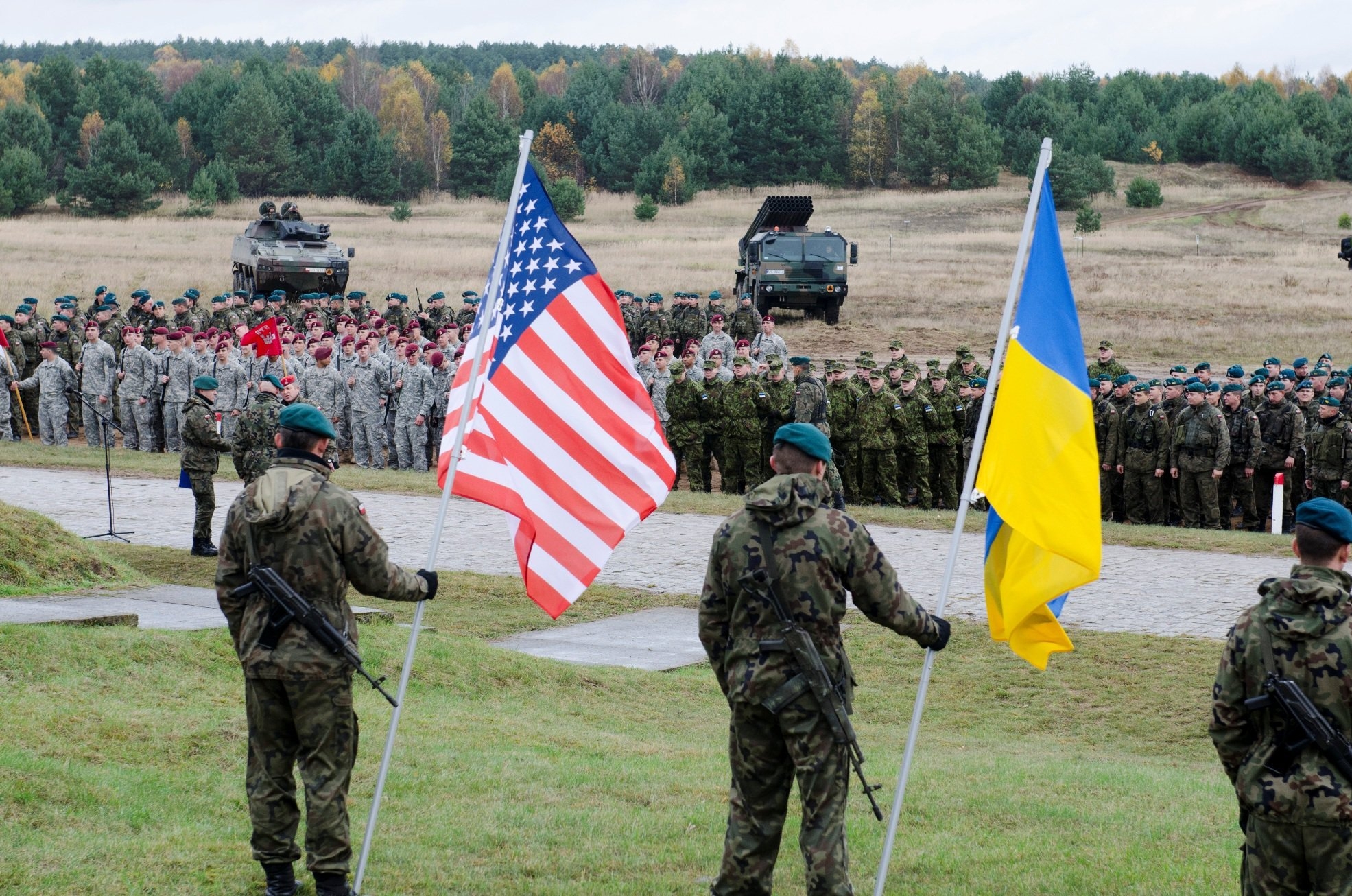 Половина военных